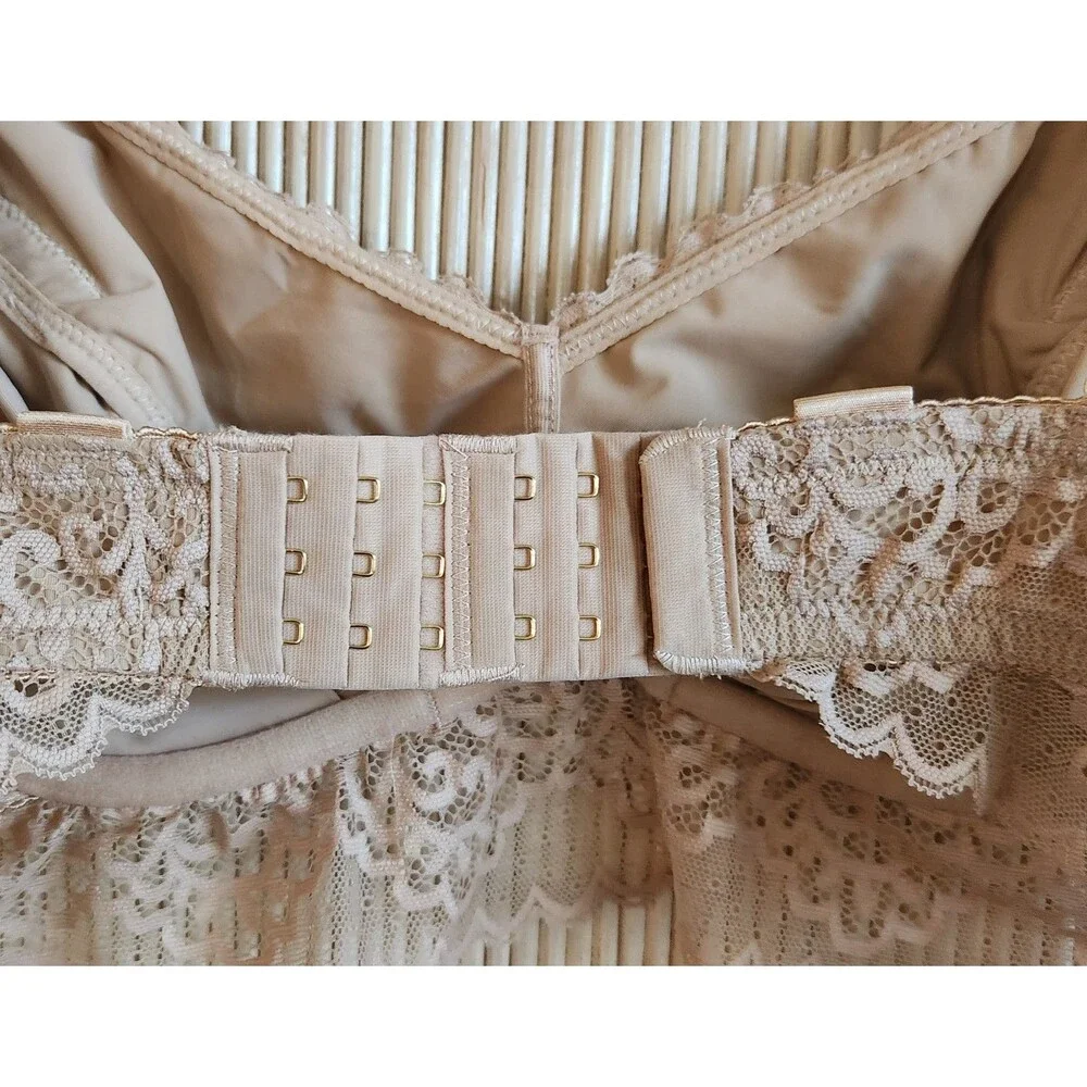 Dairy Fairy Nursing Bra Size 2/Small Cream Ayla Luxury Lace Handsfree Underwire